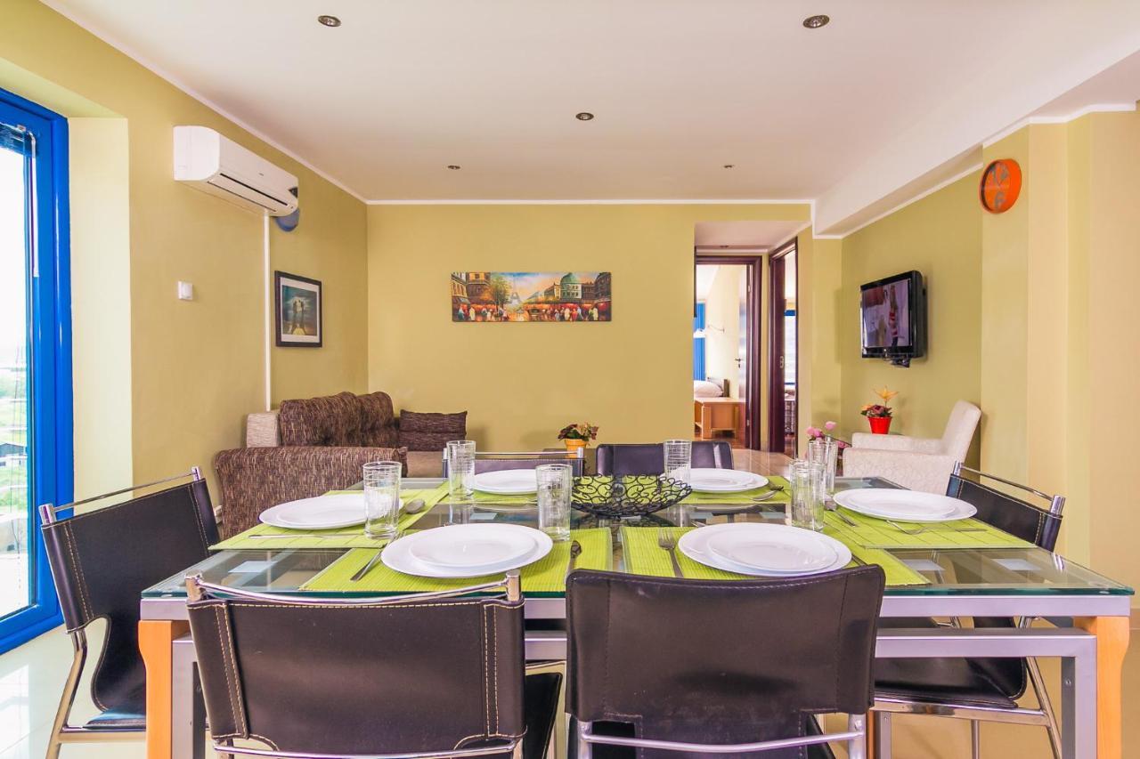 Villa Sea-N-Sun, 7 Bedrooms & Pool, Nearby Portonovi Marina. Thenovici Exterior photo
